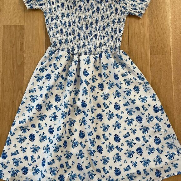 White off the shoulder dress with blue flowers - Picture 2 of 5